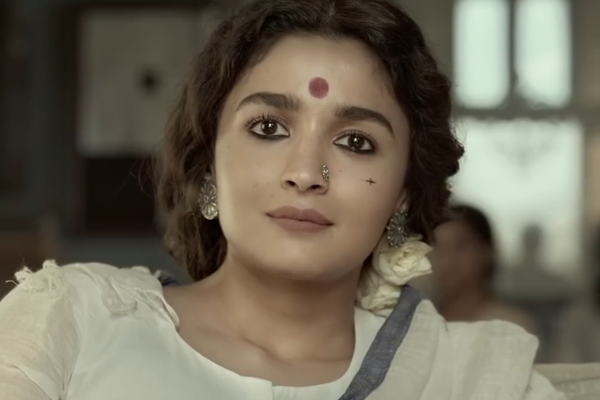 ALIA enthrals as GANGUBAI