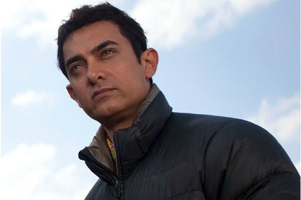 Aamir not going Hollywood