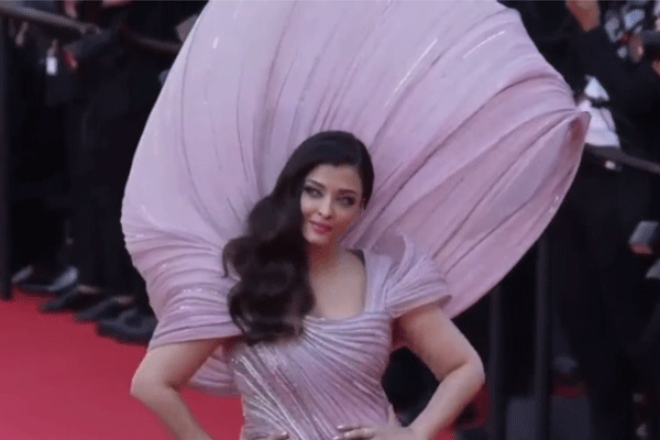 Aishwarya, Deepika at Cannes Film Festival