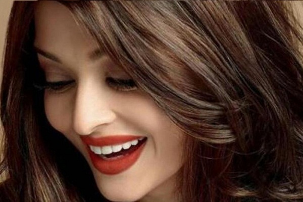Aishwarya turns 44