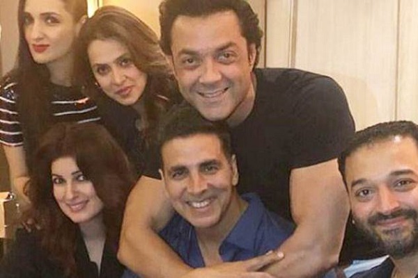 Akshay Kumar rings in birthday