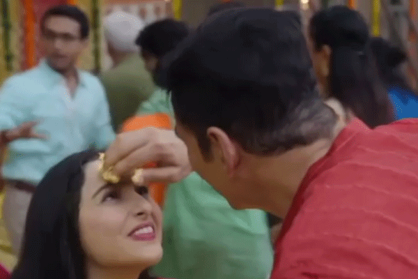 Akshay Kumar`s RAKSHA BANDHAN released