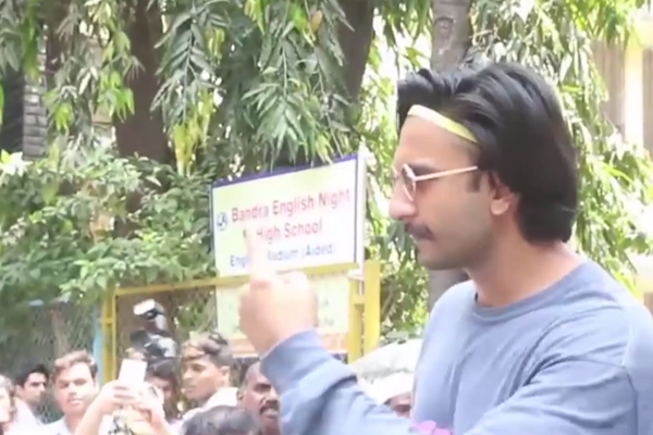 Bollywood Stars join festival of democracy