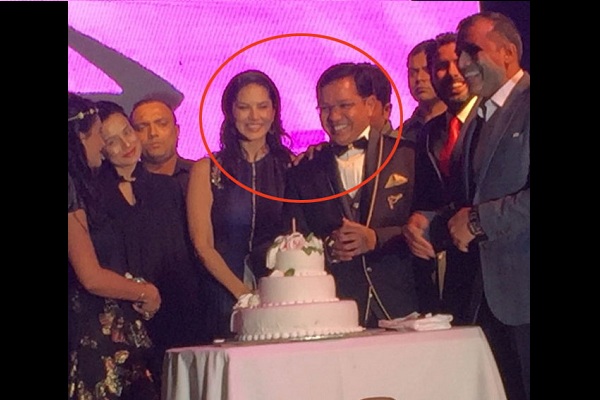 Celebs at scam accused party