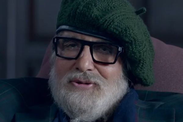 Clash of films - Big B & son Abhishek