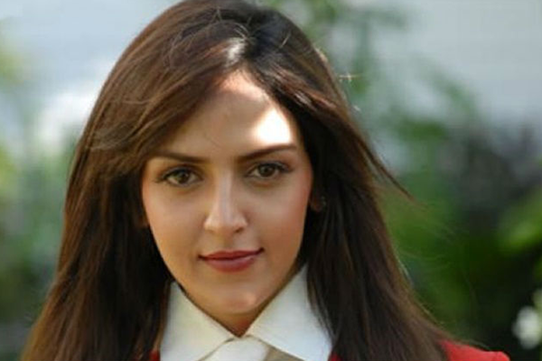 Esha Deol`s comeback