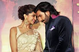 Homi holding Deepika irks Ranveer