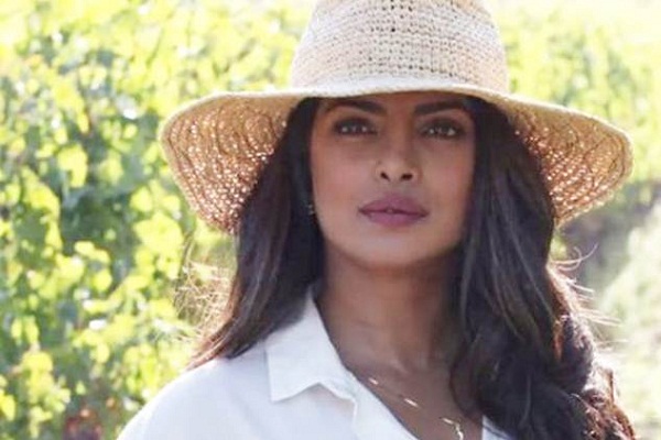 Priyanka Chopra issues apology