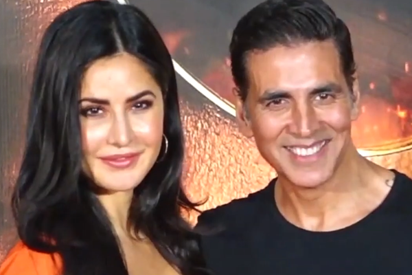Restricted Bollywood filming starts in Mumbai