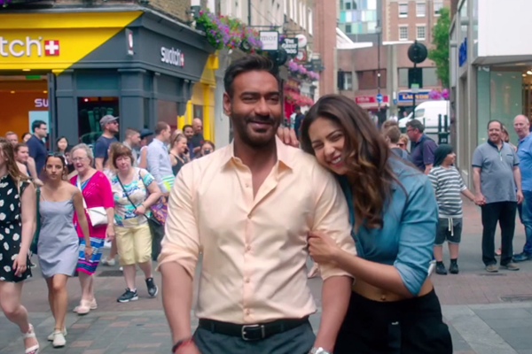 Review: De De Pyaar De