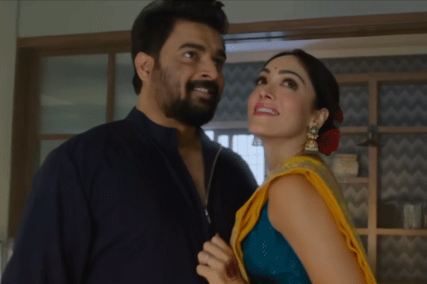 Romantic track from DHOKHA ROUND D CORNER