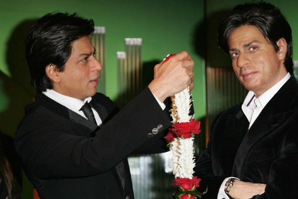 Shah Rukh `s wax figure at Madame Tussauds Delhi