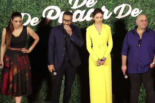 Trailer Release of De De Pyaar De