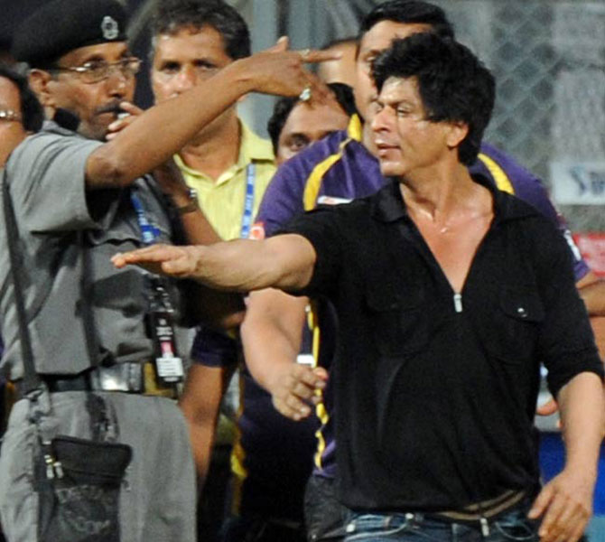 FIR against Shah Rukh Khan 