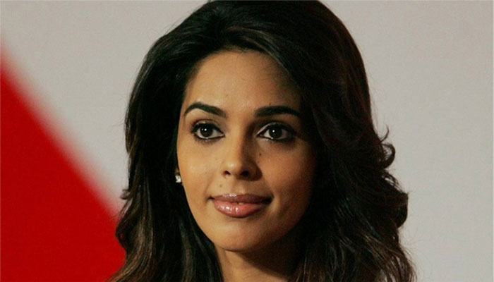 Mallika to play Indira Gandhi 