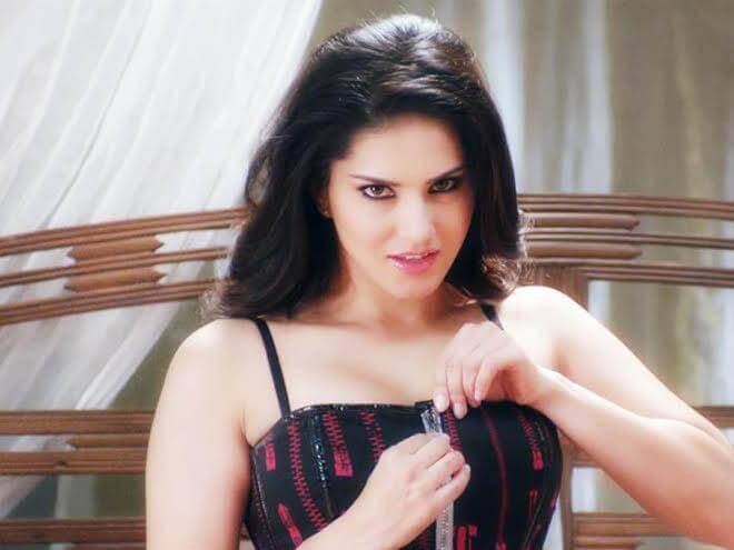 Sunny Leone trailer too hot to handle